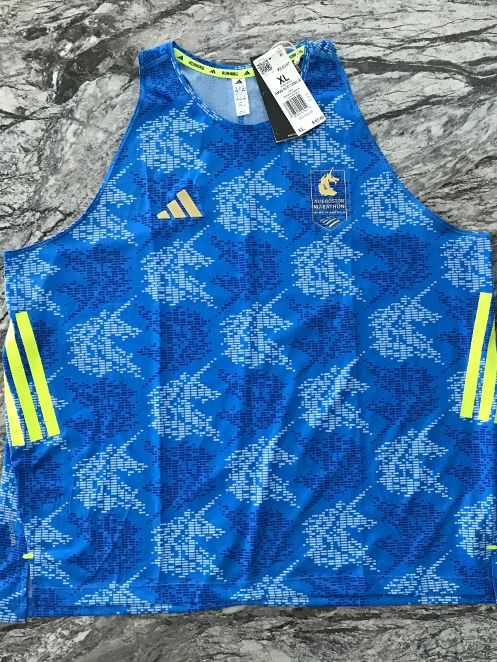 Adidas Boston marathon 2026 running ligh breathable top, XL, blue gold NWT